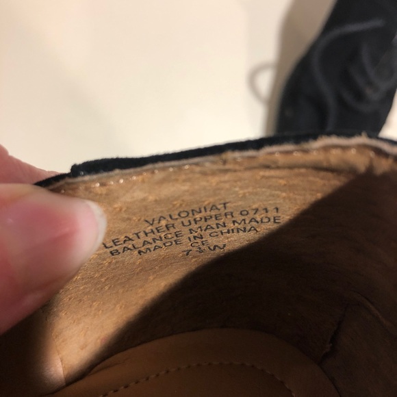 Easy Spirit Black suede oxfords! - Picture 3 of 6